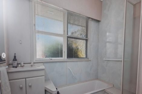 Photo of property in 17 Matipo Avenue, Pomare, Rotorua, 3015