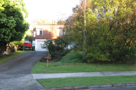 Photo of property in 8 Flamingo Court, Goodwood Heights, Auckland, 2105