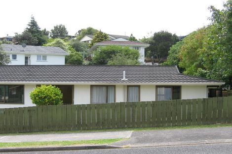Photo of property in 168 Weatherly Road, Torbay, Auckland, 0630