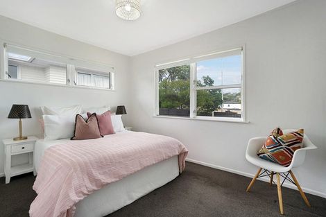 Photo of property in 11 Oriana Avenue, Lynfield, Auckland, 1042