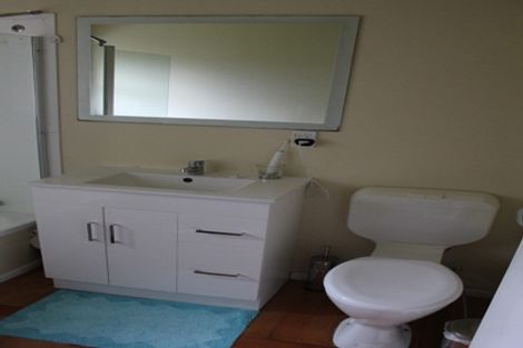 Photo of property in 29 Woodglen Road, Glen Eden, Auckland, 0602