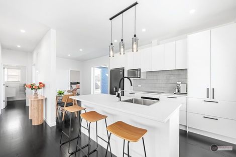 Photo of property in 55 Riverside Drive, Waiwhetu, Lower Hutt, 5010