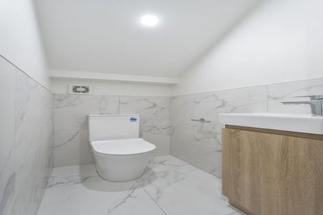 Photo of property in 29d Mackenzie Street, Te Atatu South, Auckland, 0610