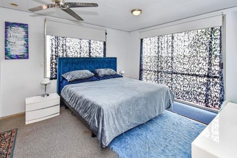 Photo of property in 1/12 Zurich Place, Weymouth, Auckland, 2103