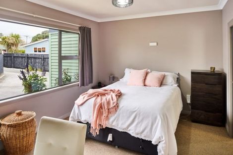 Photo of property in 9 Richard Street, Titahi Bay, Porirua, 5022