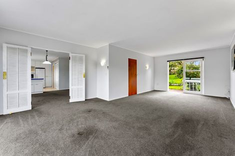 Photo of property in 39 Neptune Avenue, Beach Haven, Auckland, 0626
