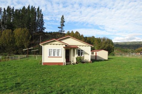 Photo of property in 24 Hattie Street, Reefton, 7830