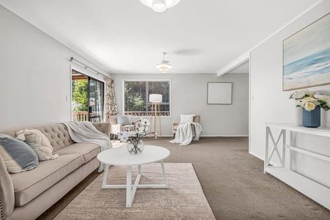 Photo of property in 7 Panzic Place, Glen Eden, Auckland, 0602