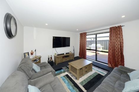 Photo of property in 22 Hartford Crescent, Rolleston, 7615