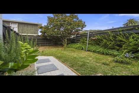 Photo of property in 3/57 Lake Road, Devonport, Auckland, 0624
