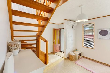 Photo of property in 7 Ngapotiki Street, Paraparaumu Beach, Paraparaumu, 5032