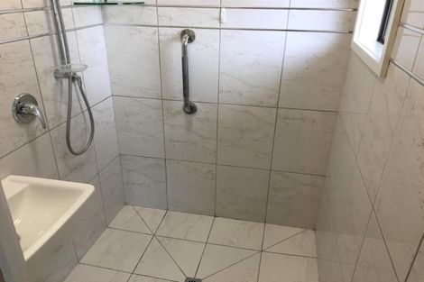 Photo of property in 5 Evanda Crescent, Conifer Grove, Takanini, 2112