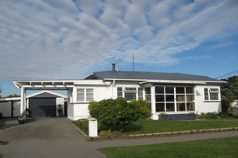 Photo of property in 65 Shackleton Street, New Brighton, Christchurch, 8061