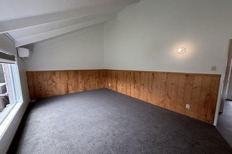 Photo of property in 45 Seaview Road, Marfell, New Plymouth, 4310