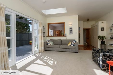 Photo of property in 11 Albemarle Road, Northland, Wellington, 6012