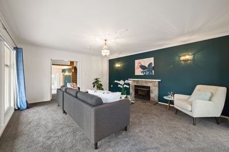 Photo of property in 16 Ilfracombe Place, Burnside, Christchurch, 8053