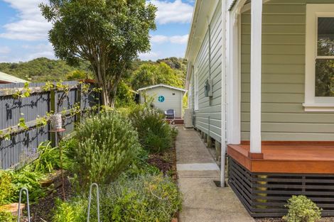 Photo of property in 58 Hampden Street, Picton, 7220