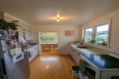 Photo of property in 46 Wellington Road, Paekakariki, 5034