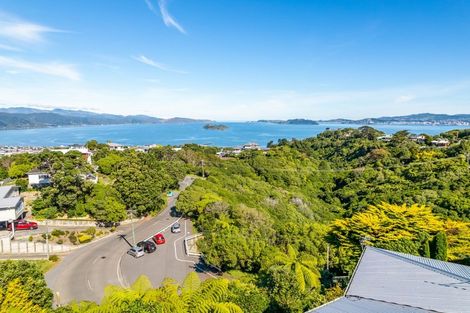 Photo of property in 26 Akatea Road, Korokoro, Lower Hutt, 5012