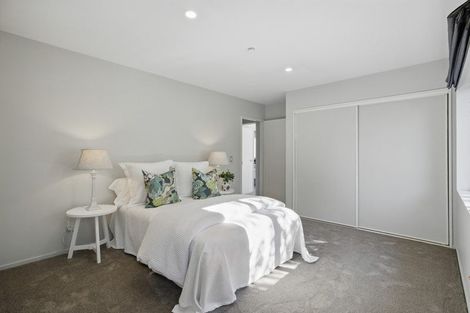 Photo of property in 165 Blighs Road, Strowan, Christchurch, 8052