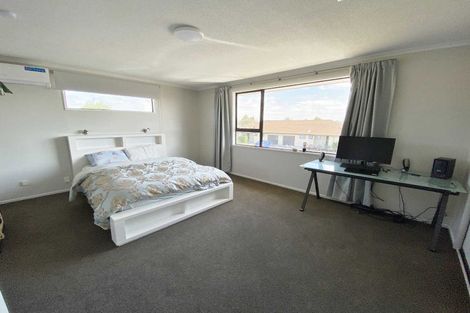 Photo of property in 12 Shamrock Place, Halswell, Christchurch, 8025