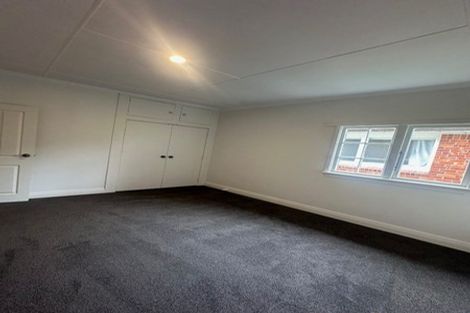 Photo of property in 29 Onewa Road, Northcote, Auckland, 0627