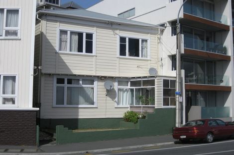 Photo of property in 80 Oriental Parade, Oriental Bay, Wellington, 6011