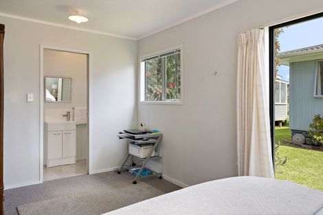 Photo of property in 153 Ocean Beach Road, Tairua, 3508