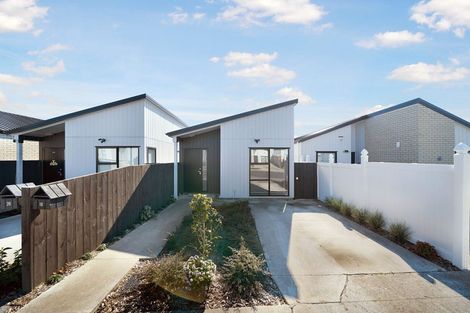 Photo of property in 18 Mata Road, Massey, Auckland, 0614