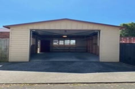 Photo of property in 185 Te Atatu Road, Te Atatu South, Auckland, 0610