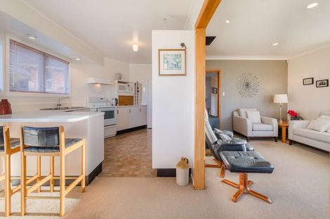 Photo of property in 21 Gilliam Street, New Lynn, Auckland, 0600