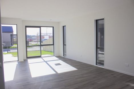 Photo of property in 87 Black Beech Crescent, Takanini, 2110