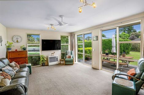 Photo of property in 11 Church Street, Oxford, 7430