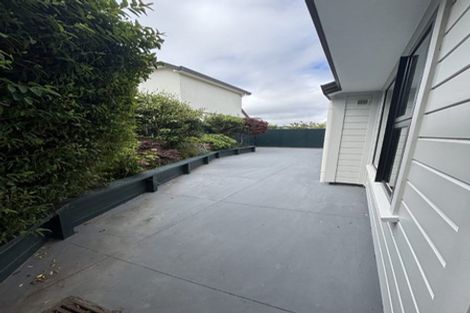 Photo of property in 18 Derry Hill, Churton Park, Wellington, 6037