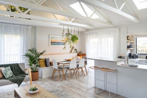 Photo of property in 15 Tutchen Avenue, Raglan, 3225