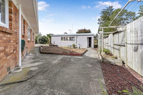 Photo of property in 1 Patricia Avenue, Hamilton East, Hamilton, 3216