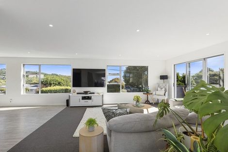 Photo of property in 22a Main Road, Titahi Bay, Porirua, 5022