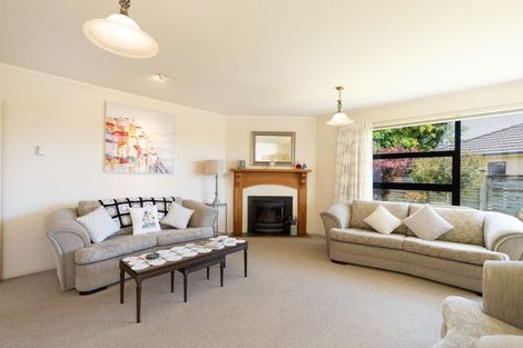 Photo of property in 12 Corfe Castle Lane, Levin, 5510