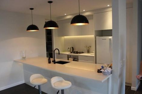 Photo of property in 33 Comins Crescent, Mission Bay, Auckland, 1071