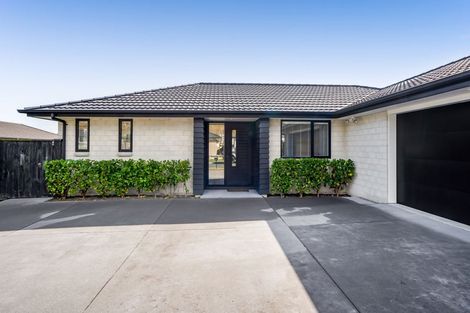 Photo of property in 60 Magnolia Drive, Westown, New Plymouth, 4310