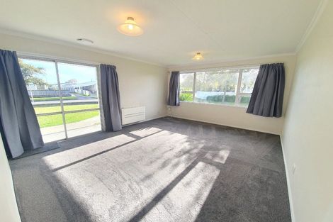 Photo of property in 24 Motuoapa Place, Kelvin Grove, Palmerston North, 4414