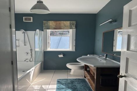 Photo of property in 217 Marine Parade, Seatoun, Wellington, 6022