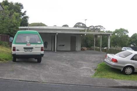 Photo of property in 1/1 Chequers Avenue, Glenfield, Auckland, 0629