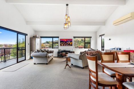 Photo of property in 6 Cumberland Rise, Taradale, Napier, 4112