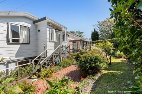 Photo of property in 29 Lucknow Terrace, Khandallah, Wellington, 6035