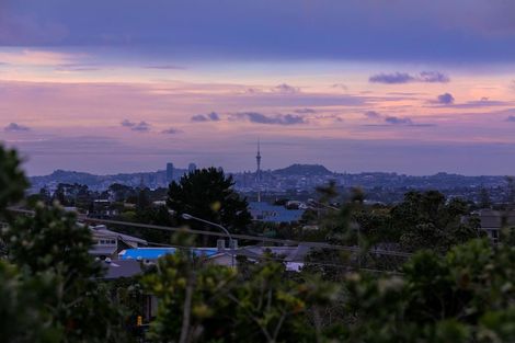 Photo of property in 453 East Coast Road, Murrays Bay, Auckland, 0630