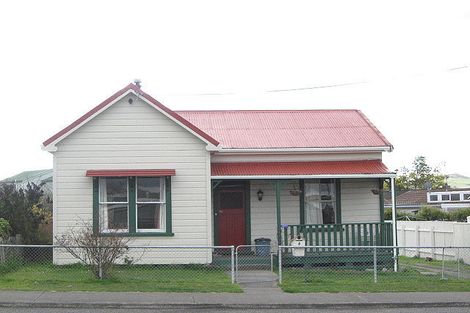 Photo of property in 4 Wellington Road, Waipukurau, 4200