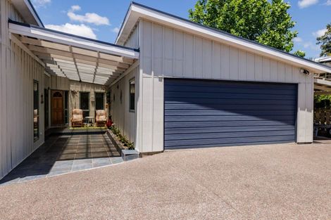 Photo of property in 1 Waterview Place, Haruru, 0204