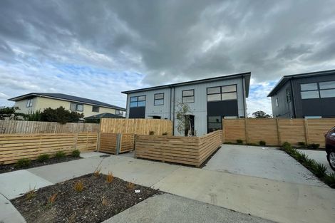 Photo of property in 24 Bader Drive, Mangere, Auckland, 2022