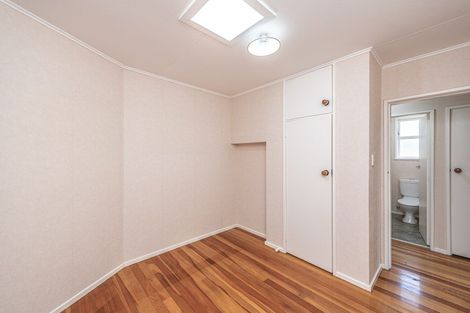 Photo of property in 17 Bristow Street, Saint Johns Hill, Whanganui, 4501